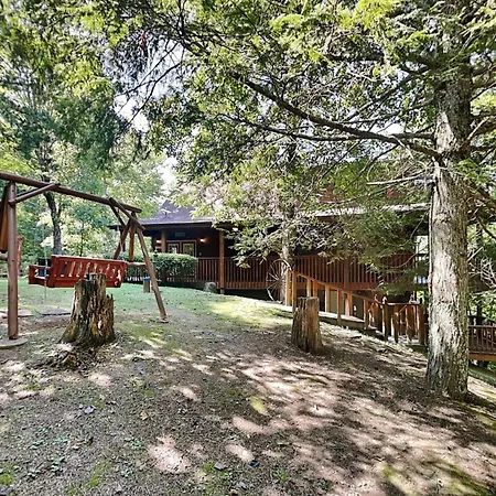 Lazy Cub Lodge-2